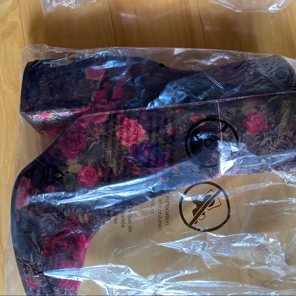 Sample - Picture 6 of 6